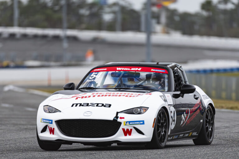 Heather Hadley - Racing in MX-5 Cup