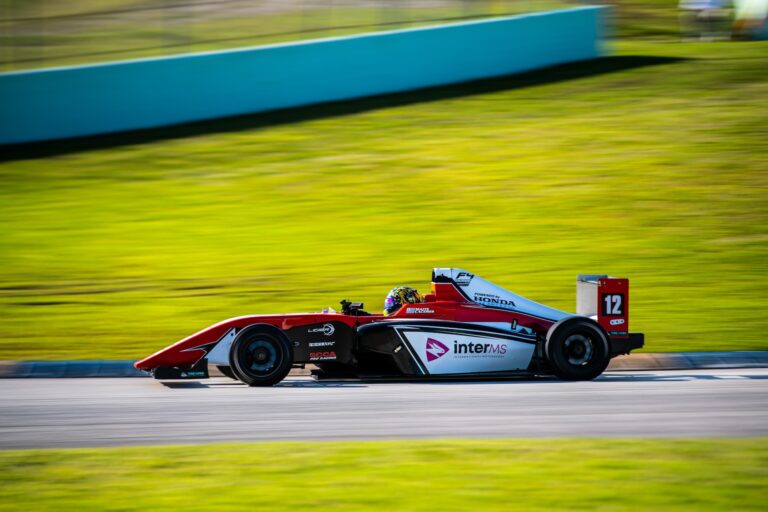 MAITE CÁCERES IN HER CAR
