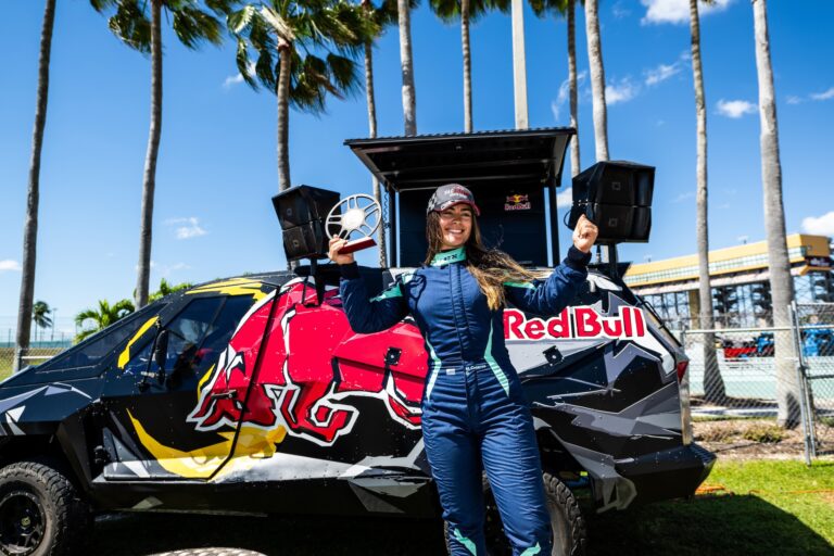 MAITE CÁCERES - FORMULA FARA / R2-HOMESTEAD - MIAMI SPEEDWAT